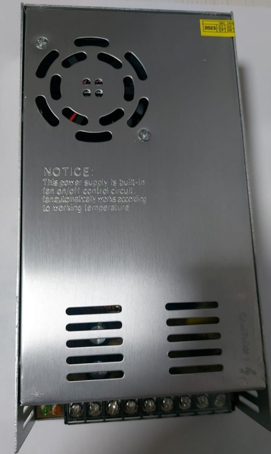 fuente metalica microperforada 30A con cooler